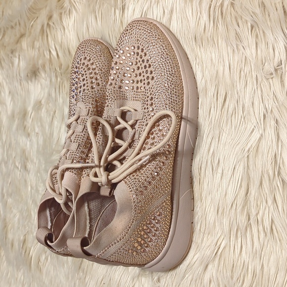 Rose Gold color Bling rhinestone Blondo lace up sneakers size 9.5 - Picture 11 of 12